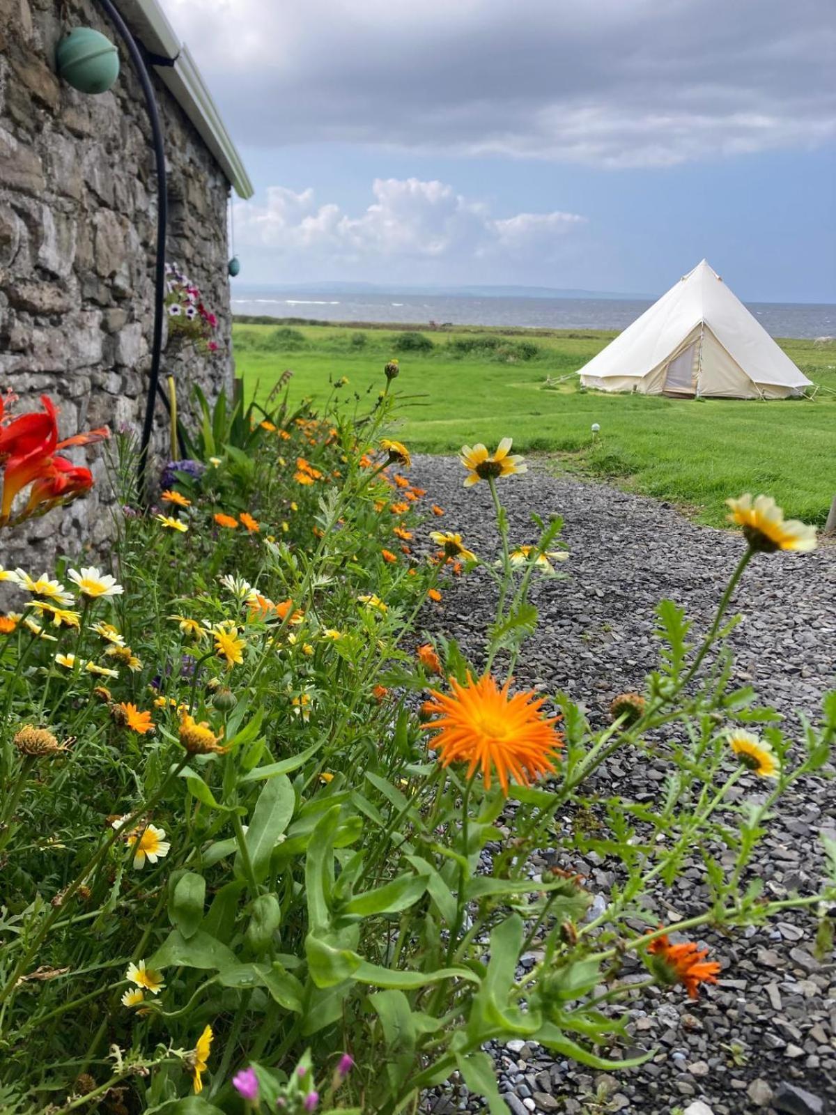 Glor Na D'Tonnta Glamping Hotel Sligo Exterior photo
